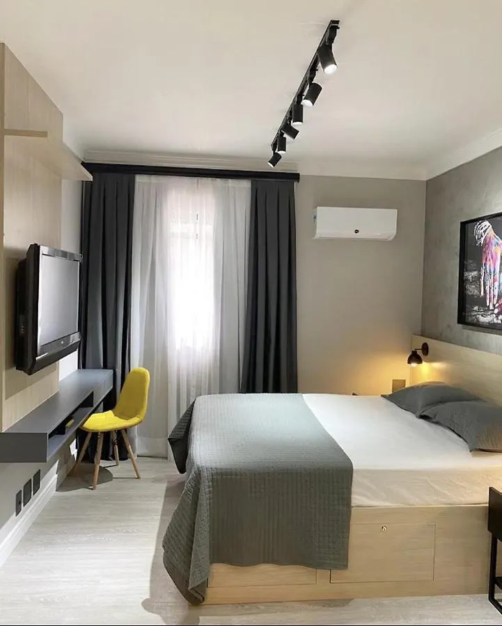 Apartamento Studio moderno - Jardins: Cama Queen, Ar e Garagem São Paulo