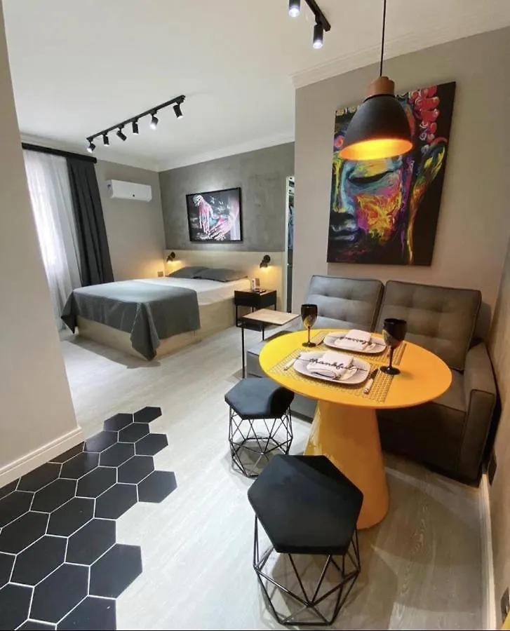 Studio moderno - Jardins: Cama Queen, Ar e Garagem São Paulo Brazilië